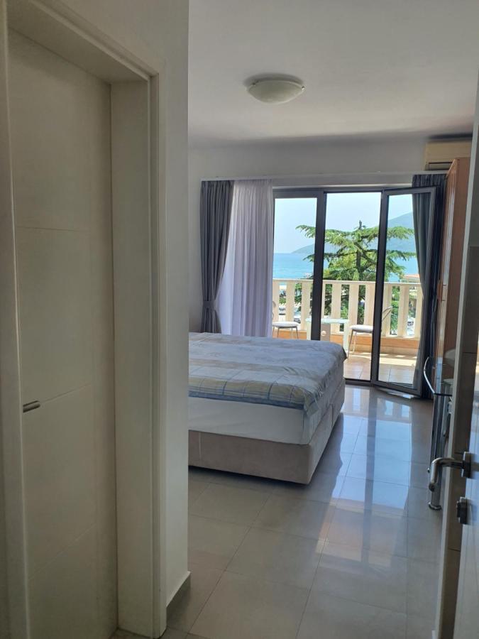 Montesun Residence Herceg Novi Extérieur photo