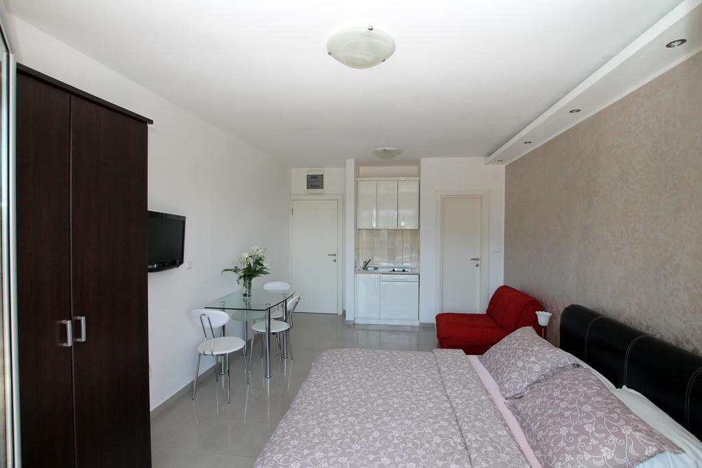 Montesun Residence Herceg Novi Extérieur photo