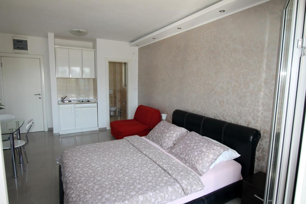 Montesun Residence Herceg Novi Extérieur photo
